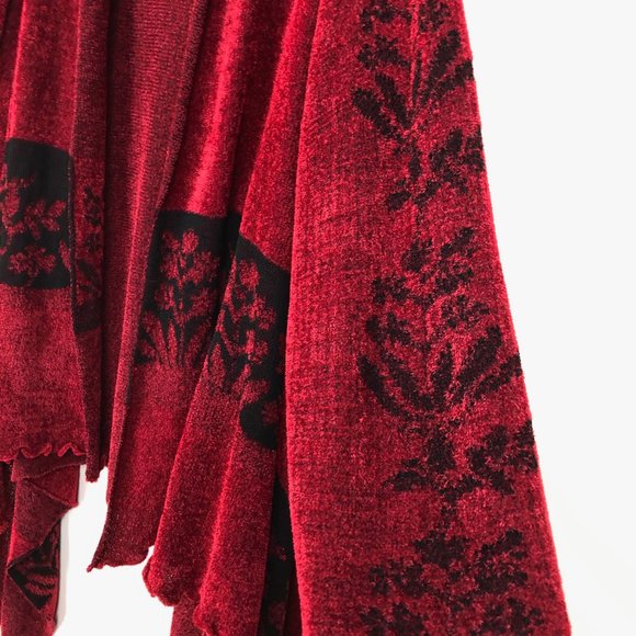 Roni Bis Red & Black Chenille Waterfall Sweater - Picture 5 of 6